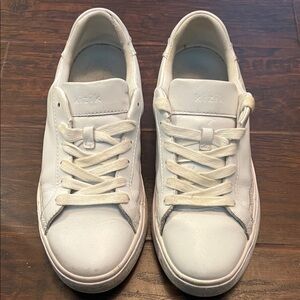 Kizik Women's White Sneakers